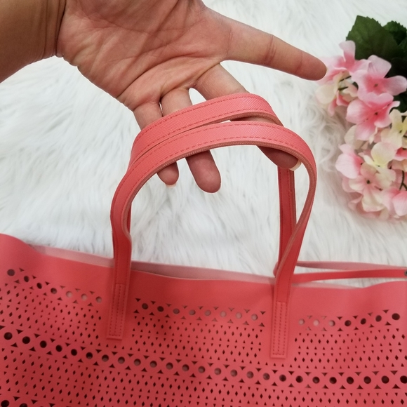 Coral Shoulder Bag with Wallet. - Picture 7 of 16